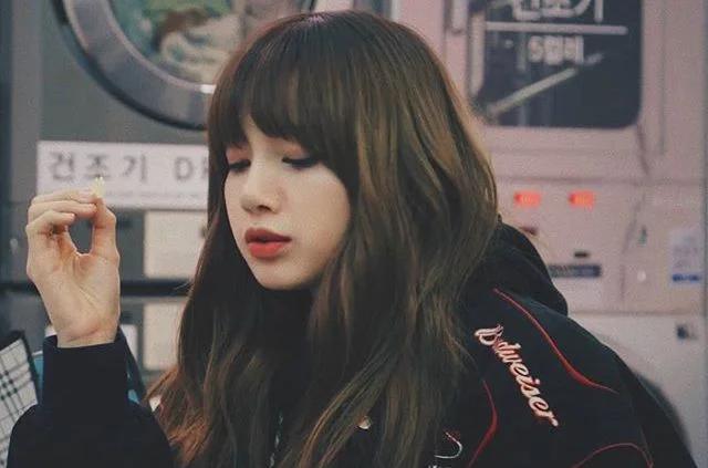 Blackpink's Lisa Makes Acting Debut in The White Lotus Season 3: A Fusion of K-Pop Charm and HBO's Satirical Drama